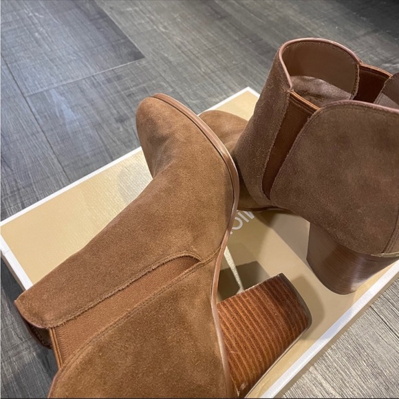 Michael Kors brown suede leather heel boots - Picture 5 of 7